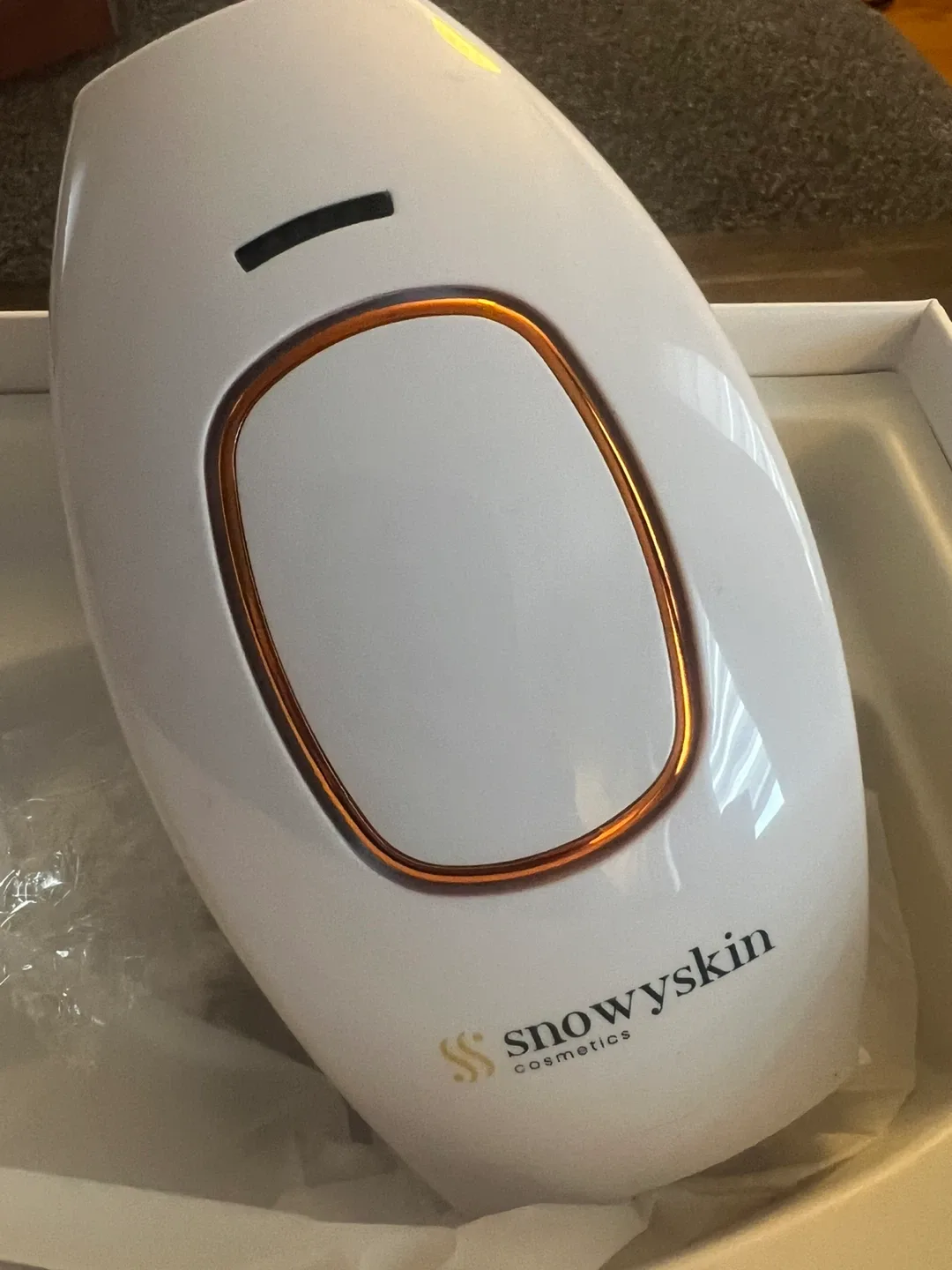 Snowyskin Advanced IPL Hair Removal Handset - New image indicator(3)