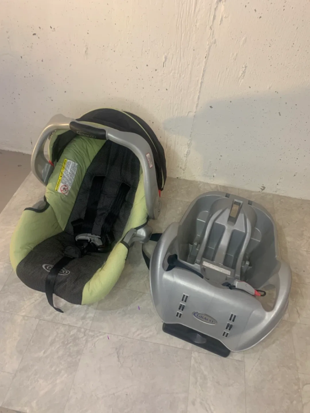 Graco Infant Car Seat - Green baby seats image indicator(7)