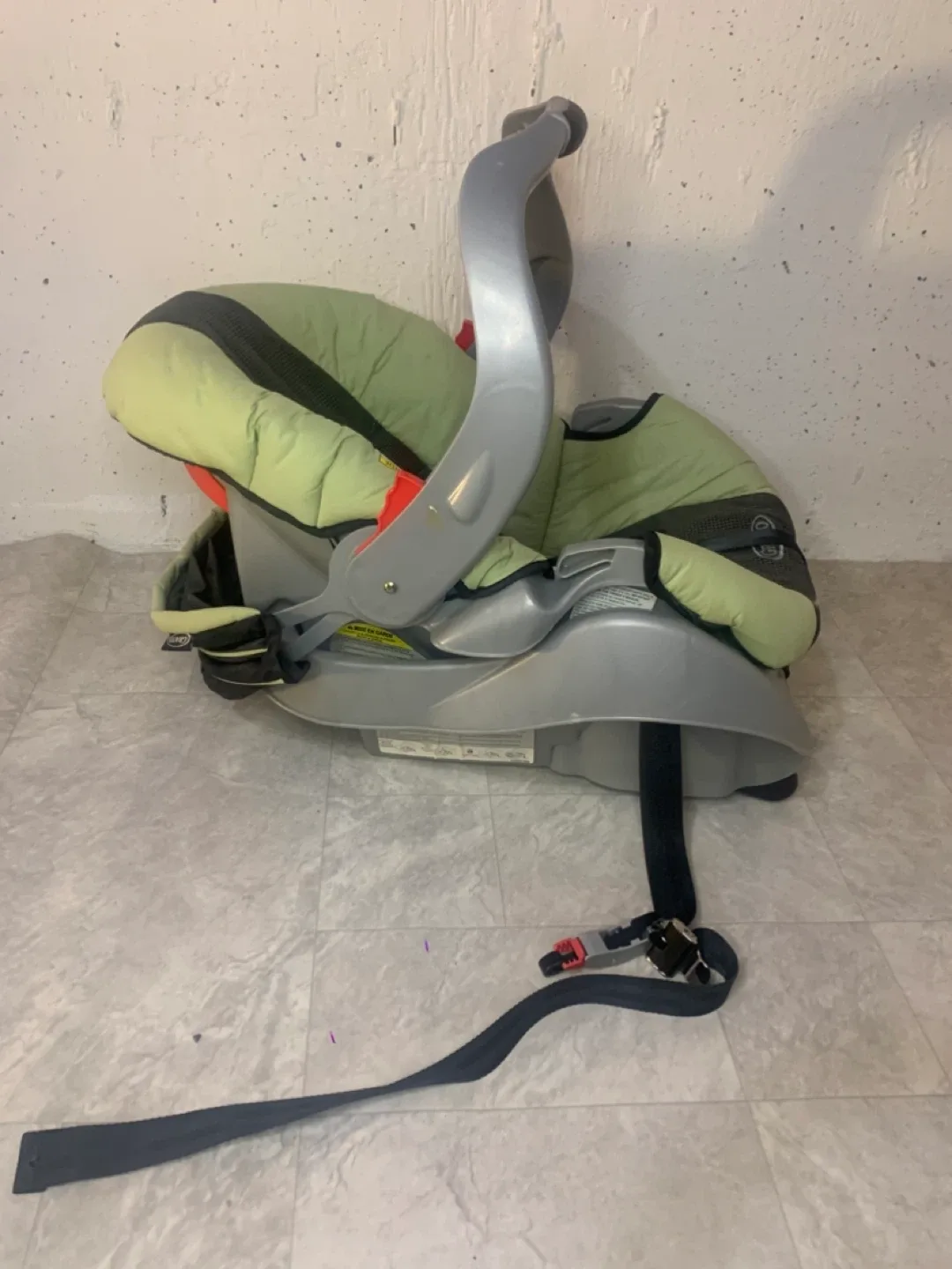 Graco Infant Car Seat - Green baby seats image indicator(6)