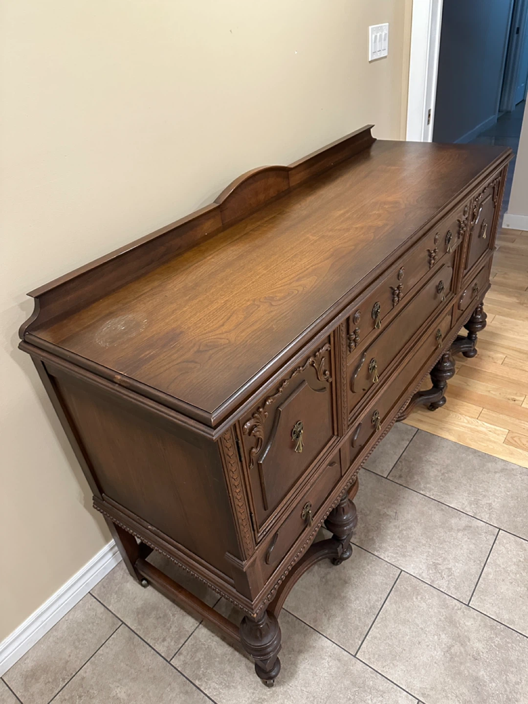 Vintage Spiesz Furniture Walnut Sideboard / Buffet (CAN DELIVER) - photo 4