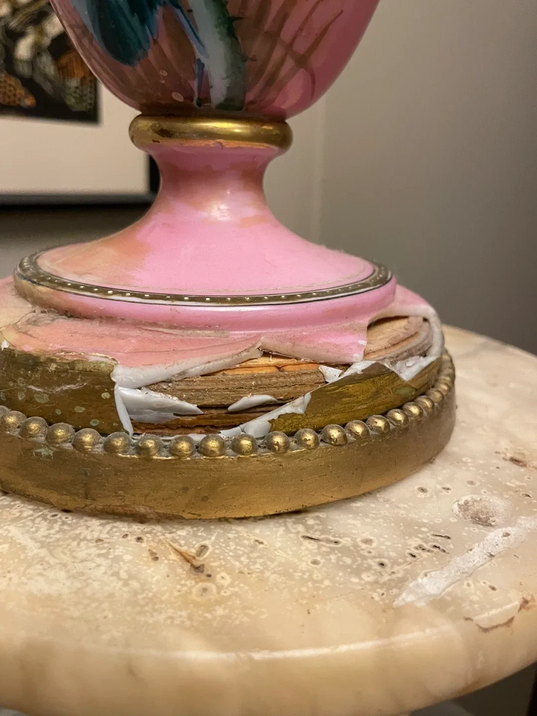 Pink Floral Vase with Bird Design image indicator(4)