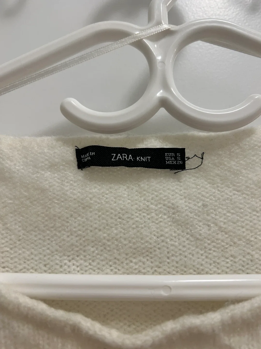 🤍Zara Knit Cream Sweater - Size S image indicator(3)