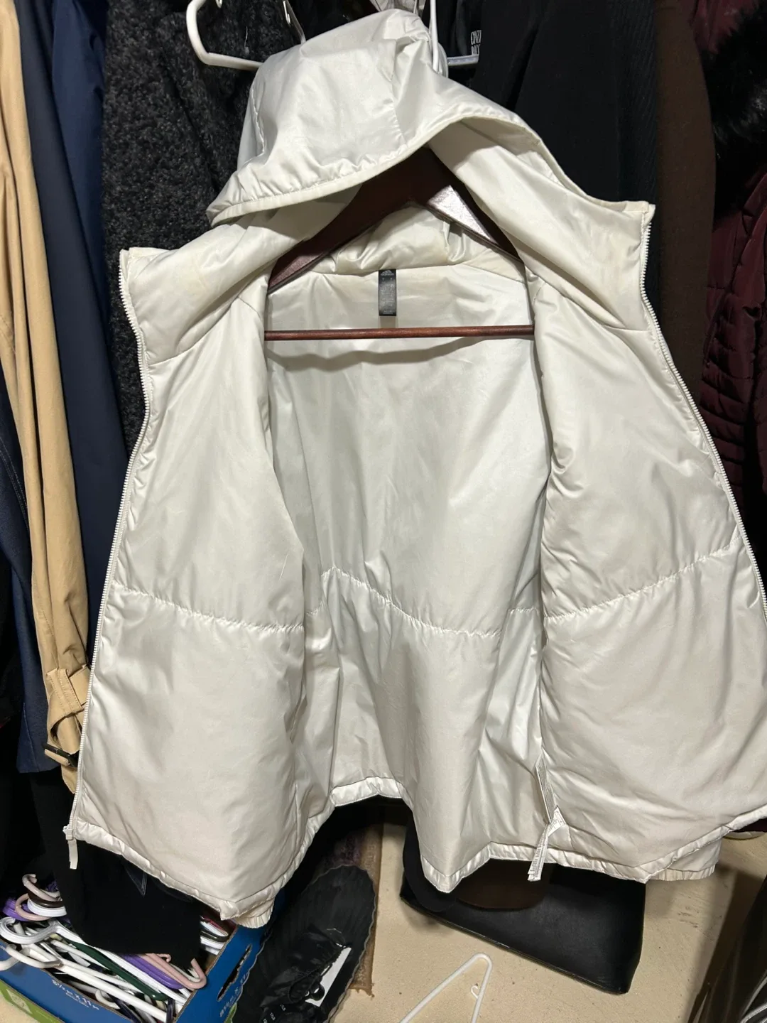 Adidas Padded Jacket - Size L image indicator(2)