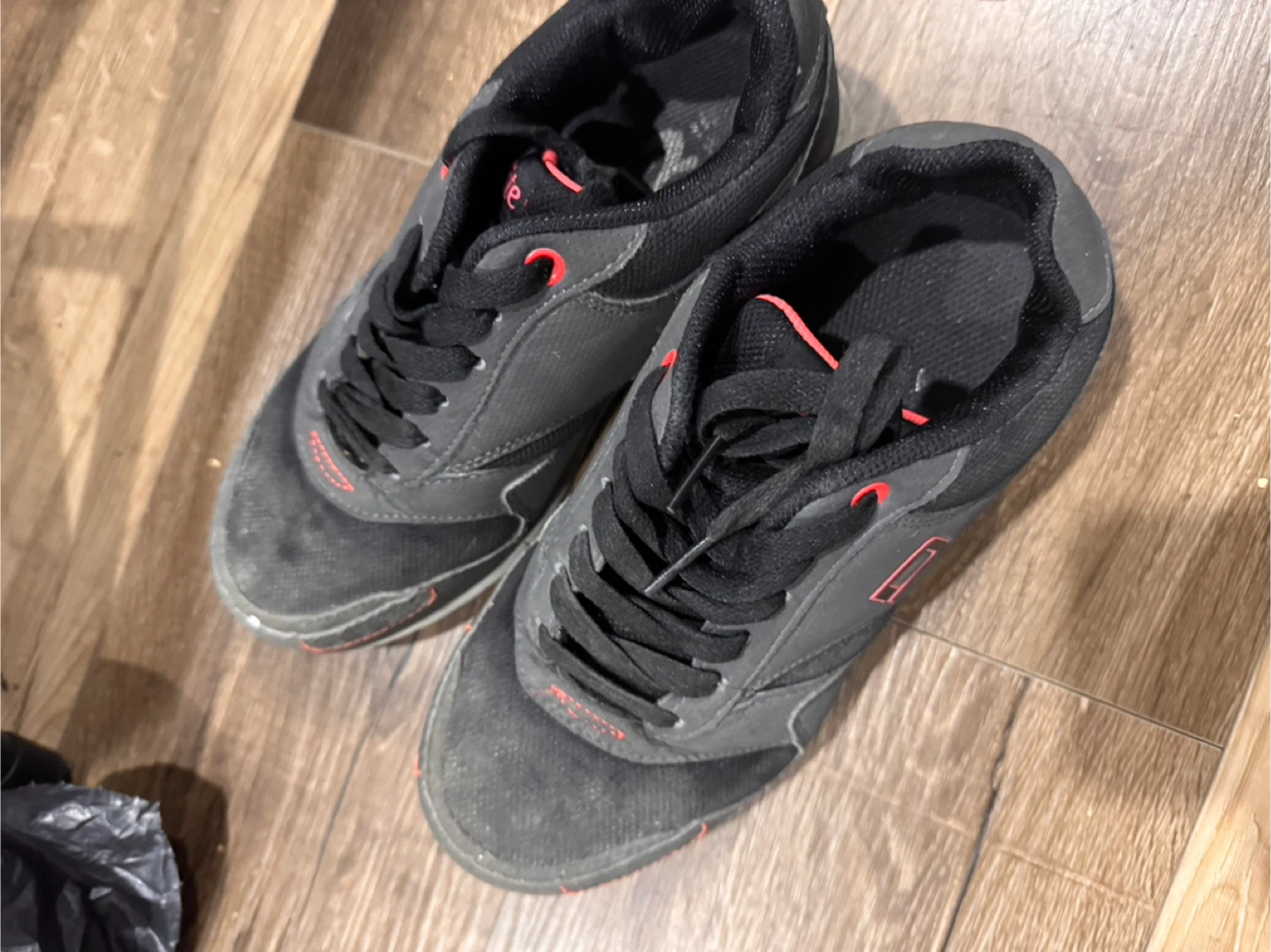 Lotto Quad safety shoes.