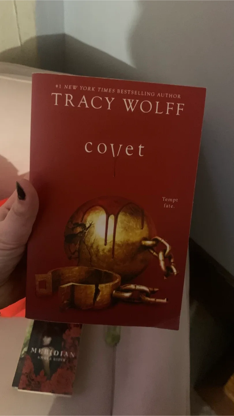 5 Assorted Novels image indicator(3)