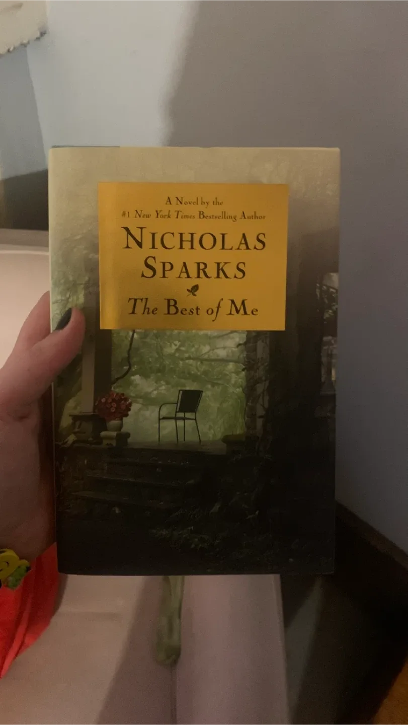 5 Assorted Novels image indicator(5)