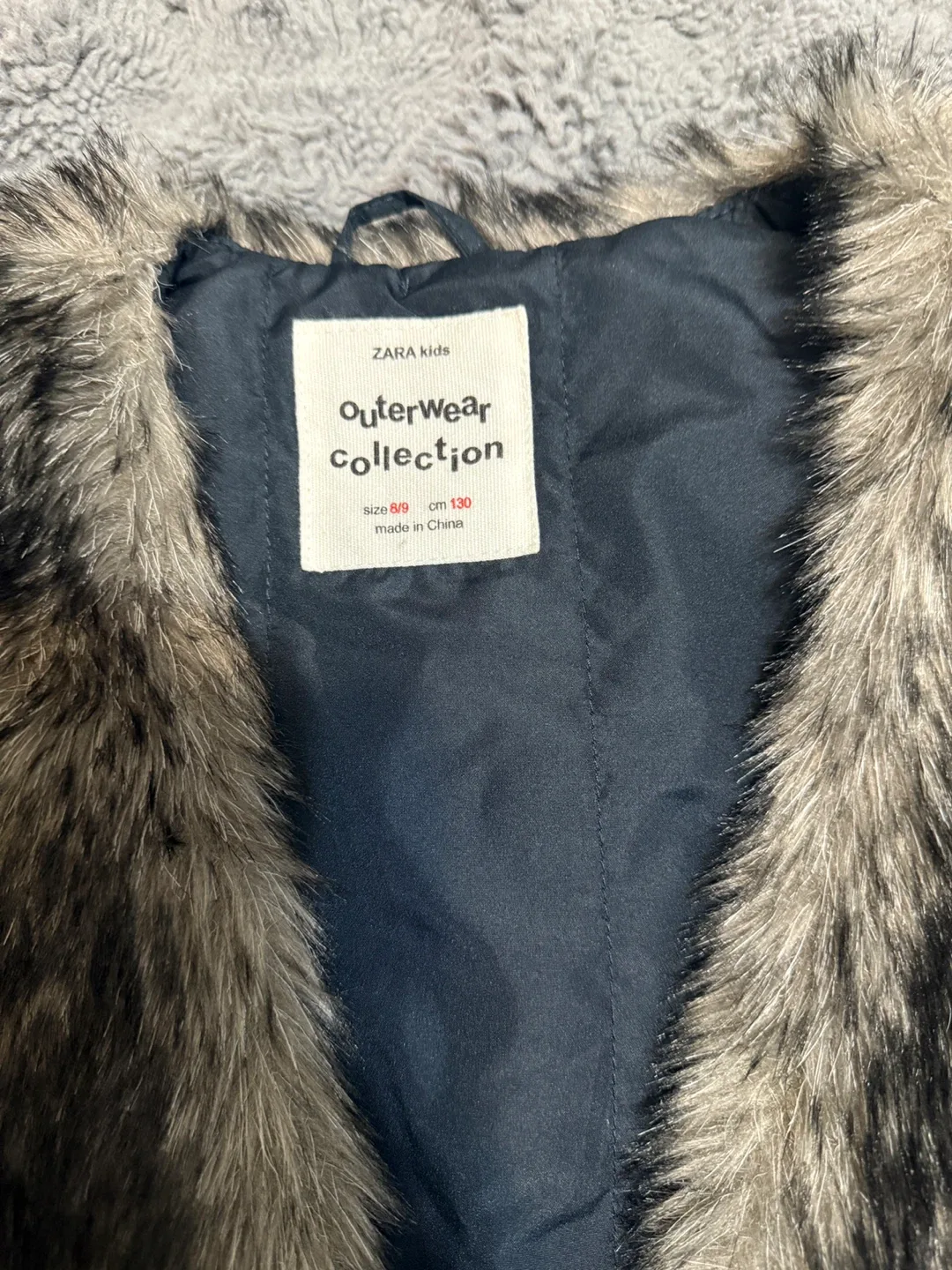 Zara Kids Outerwear Collection Vest - Size 8/9 image indicator(2)