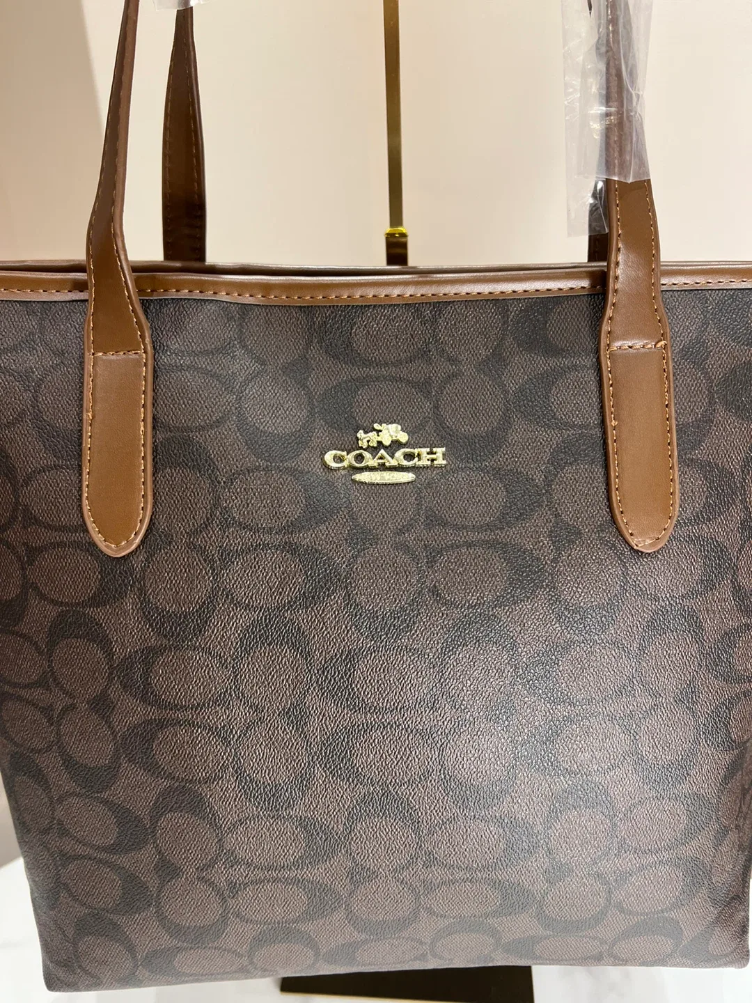 Brown coach Tote bag image indicator(2)