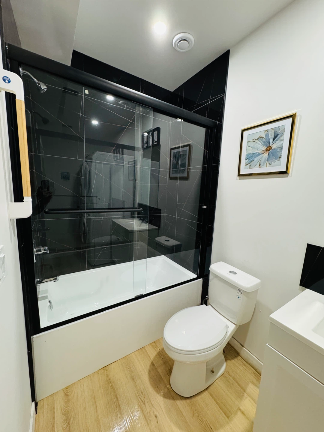 Basement for Rent - photo 3