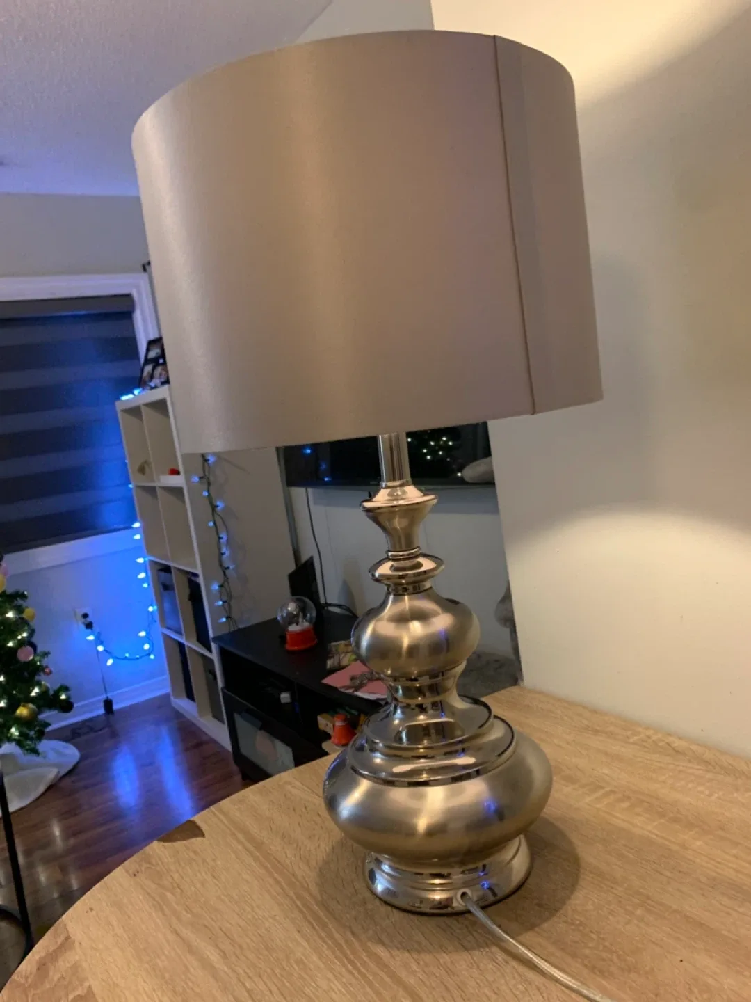 Silver Table Lamp image indicator(2)