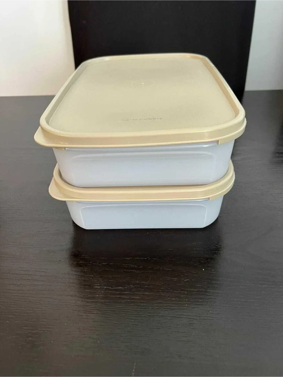 Tupperware Containers - Set of 2 image indicator(3)