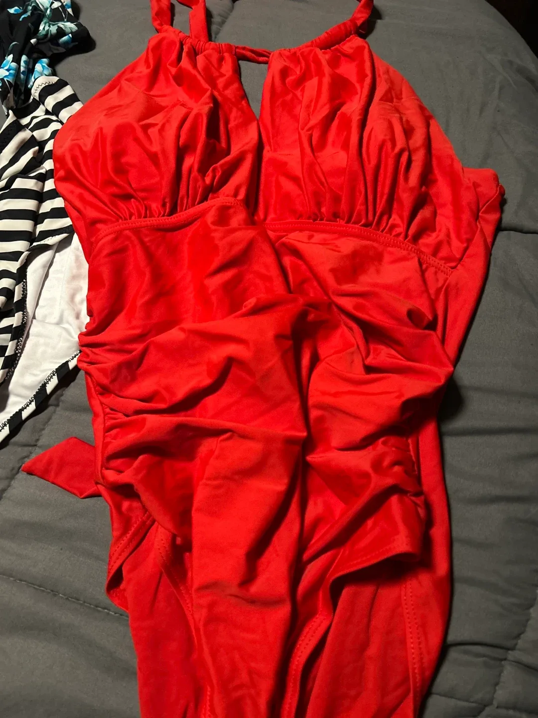 🥕Assorted Swimsuits - Red, Black, Striped, Floral image indicator(3)