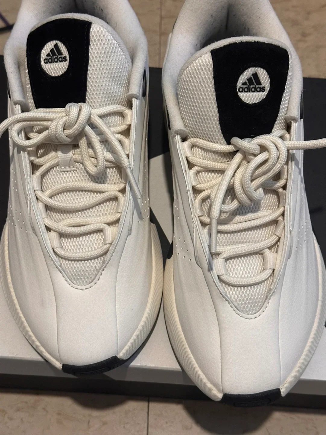 Adidas Nova III Infinity 003, US 10.5, White image indicator(3)