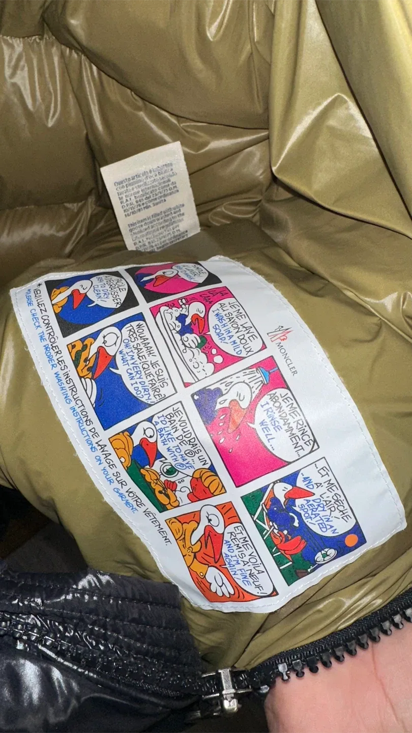 Moncler Black Puffer Jacket image indicator(5)