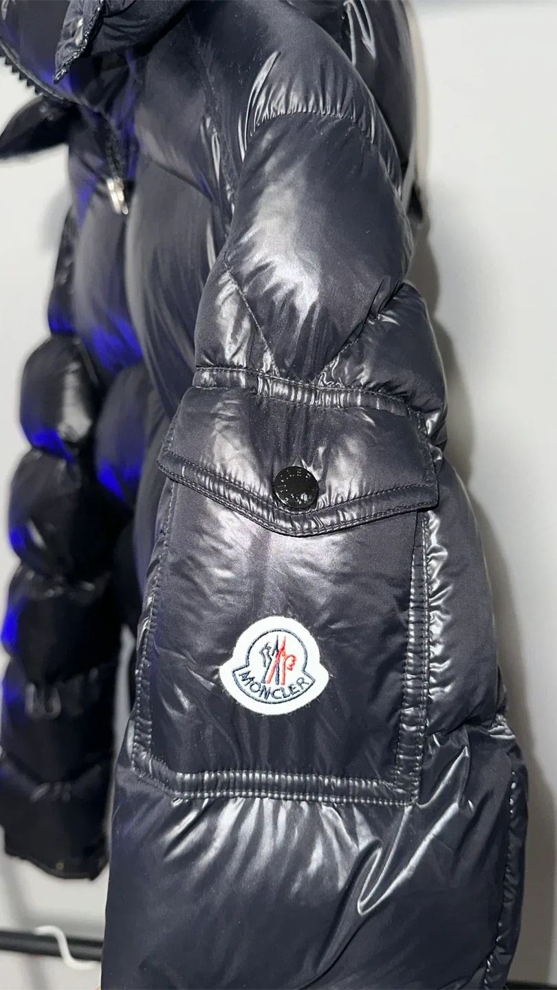 Moncler Black Puffer Jacket image indicator(2)