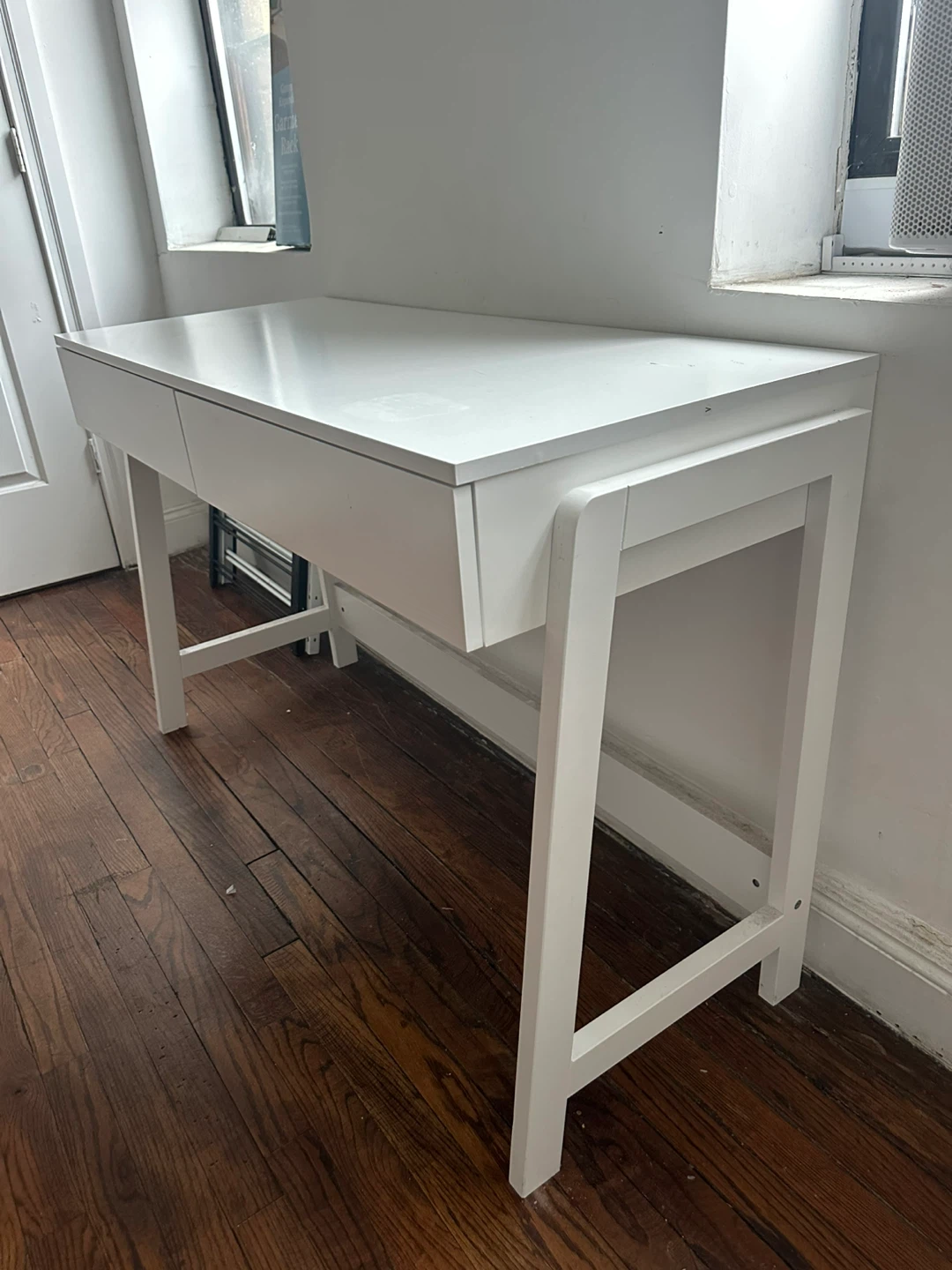 White Desk with Drawers - photo 2