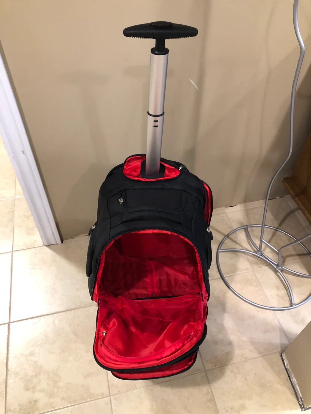 Samsonite Black Rolling Backpack image indicator(7)