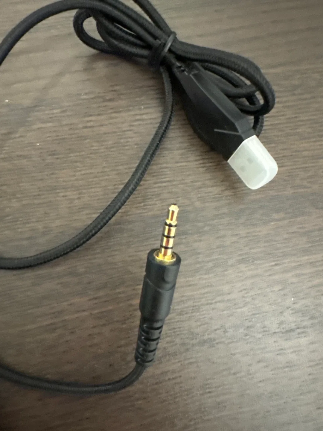 🥕 Black Gaming Headset image indicator(4)