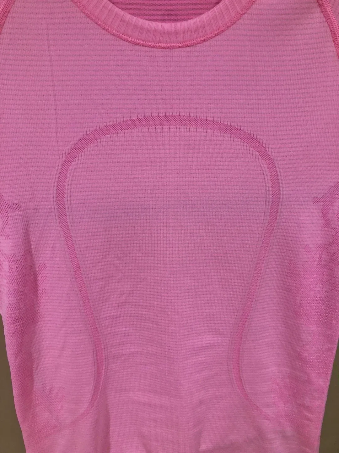Lululemon Pink T-Shirt image indicator(4)