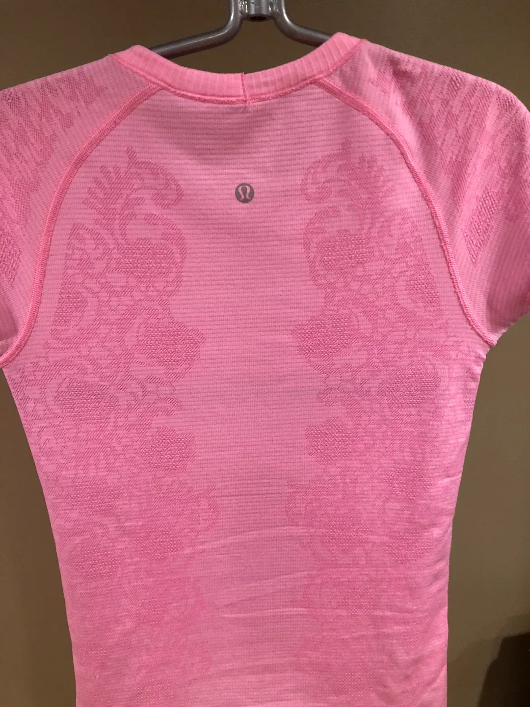 Lululemon Pink T-Shirt image indicator(3)
