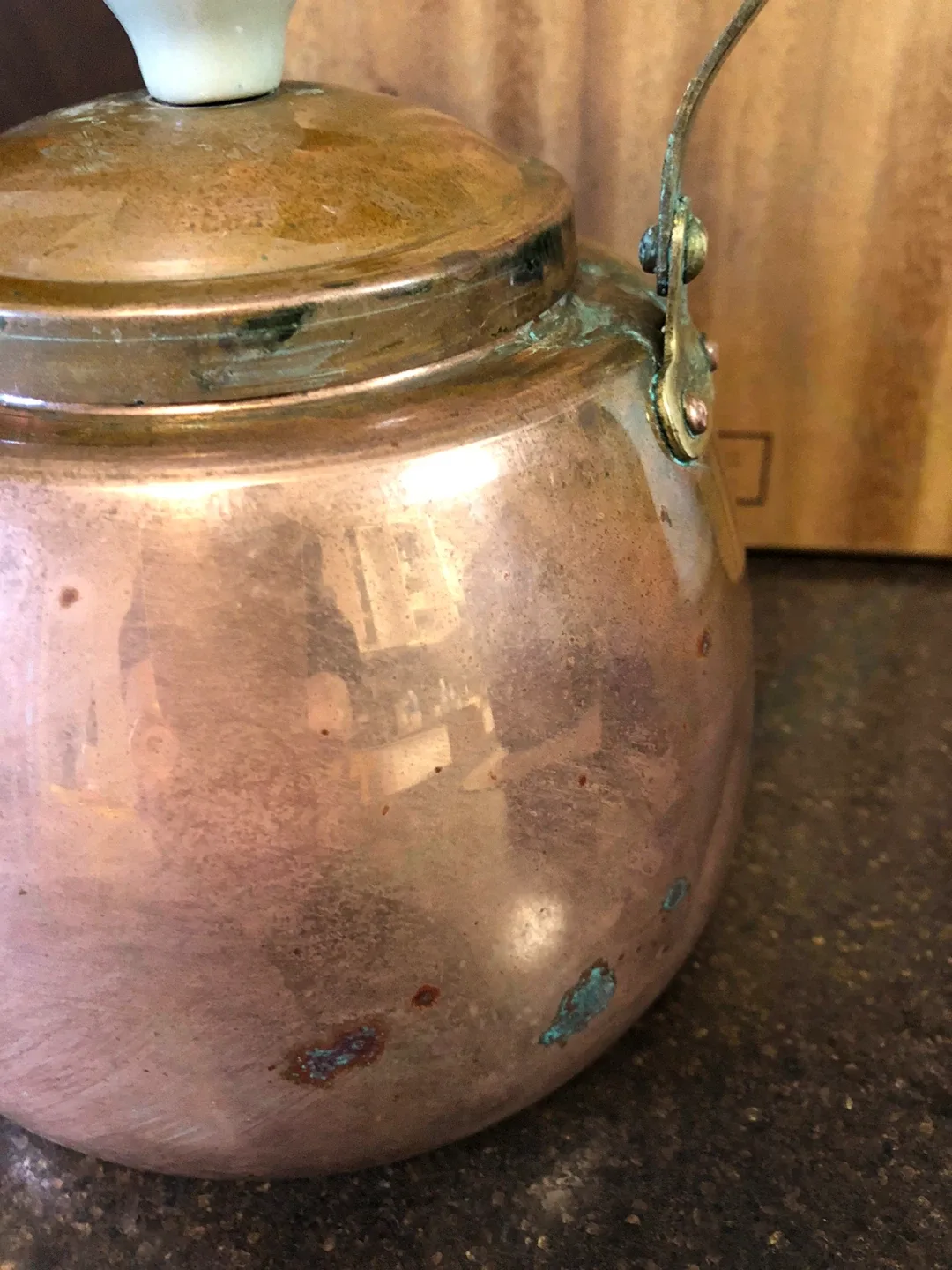 Vintage Copper Teapot with Ceramic Handle image indicator(2)