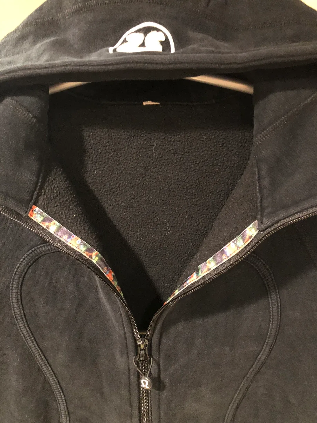 Lululemon Scuba Hoodie Size 8 image indicator(4)