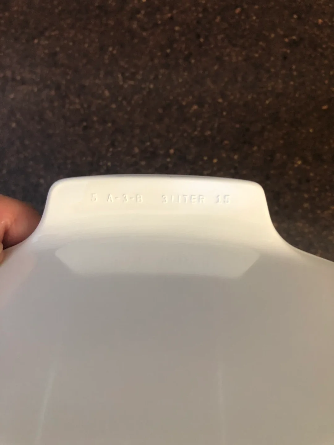 CorningWare Casserole Dish with Lid image indicator(5)