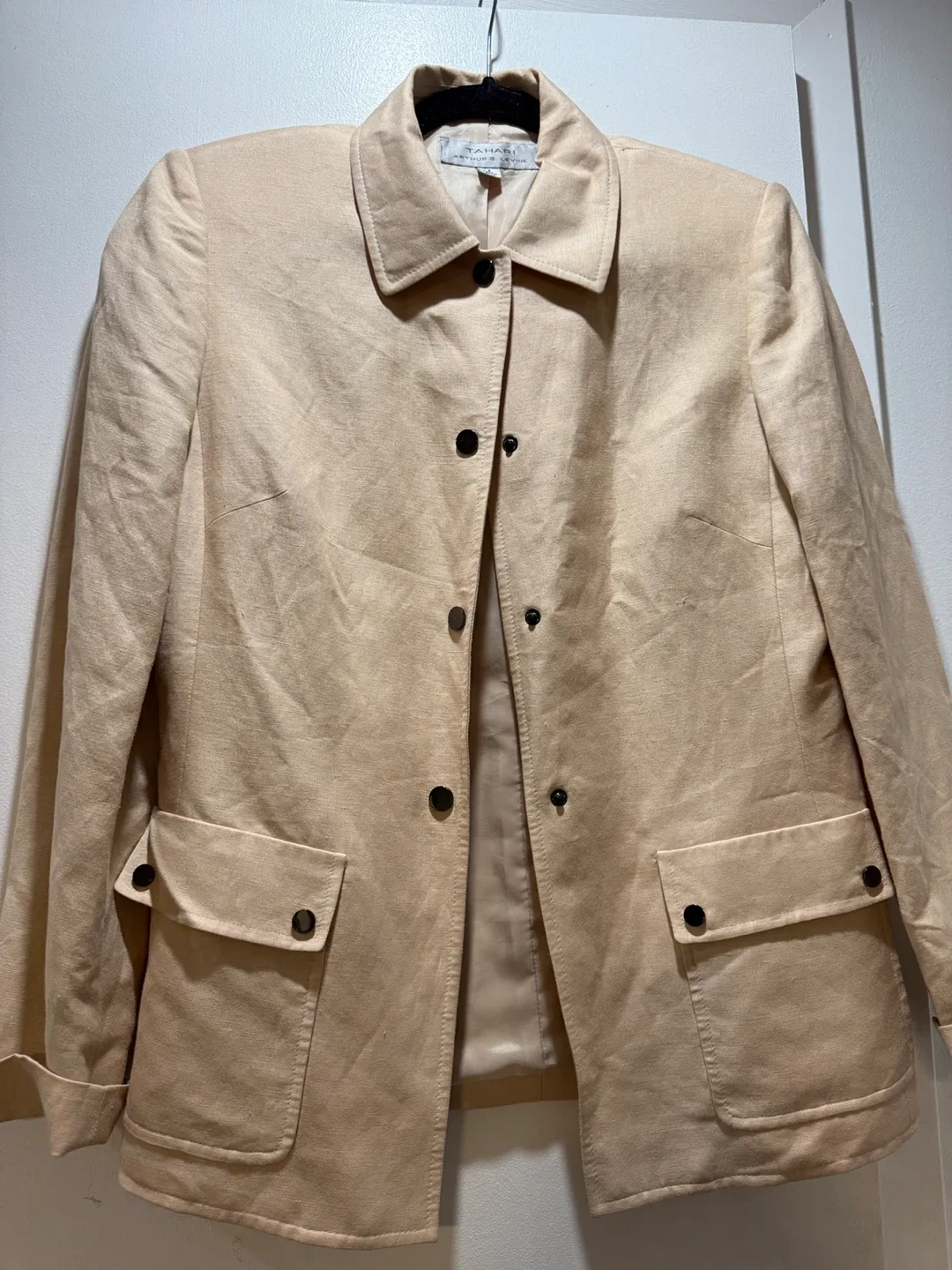 Tahari Arthur S. Levine Blazer - Size 6 thumbnail