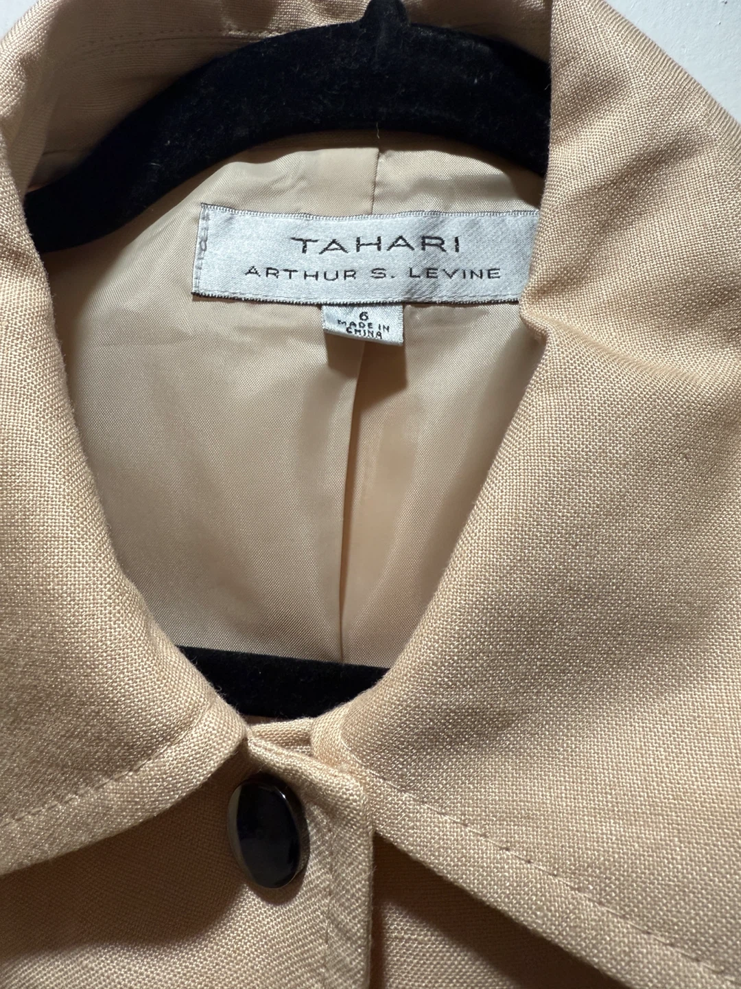 Tahari Arthur S. Levine Blazer - Size 6 - photo 2