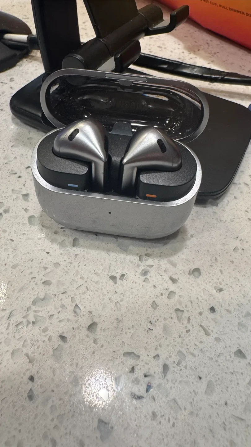 Samsung galaxy buds 3 image indicator(2)