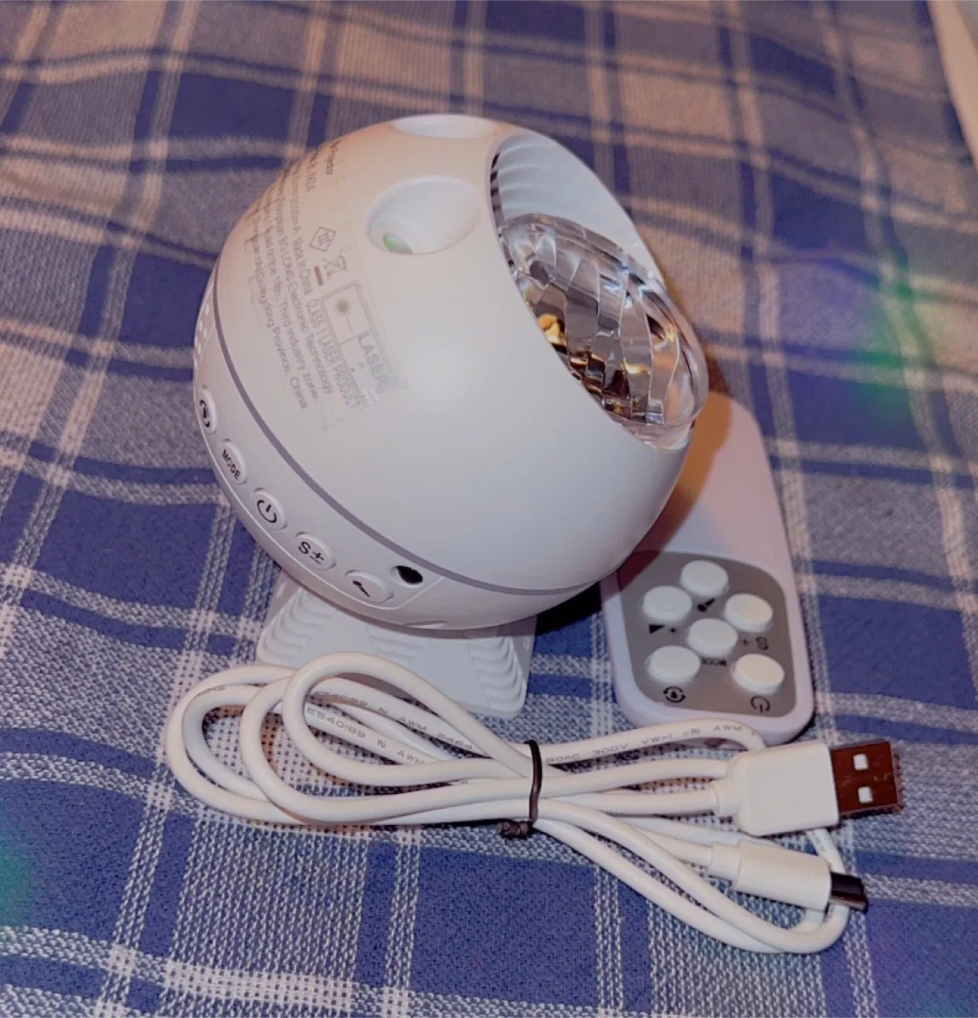White Galaxy Projector with Remote image indicator(2)