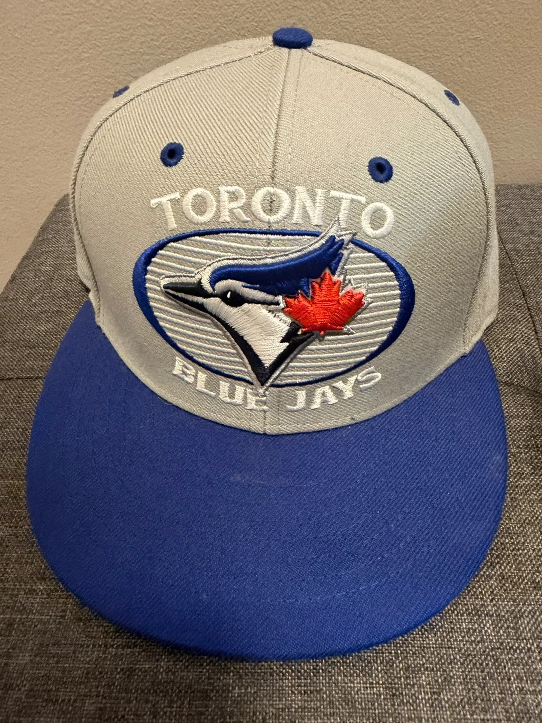 Blue Jays hoodie and Hat image indicator(5)