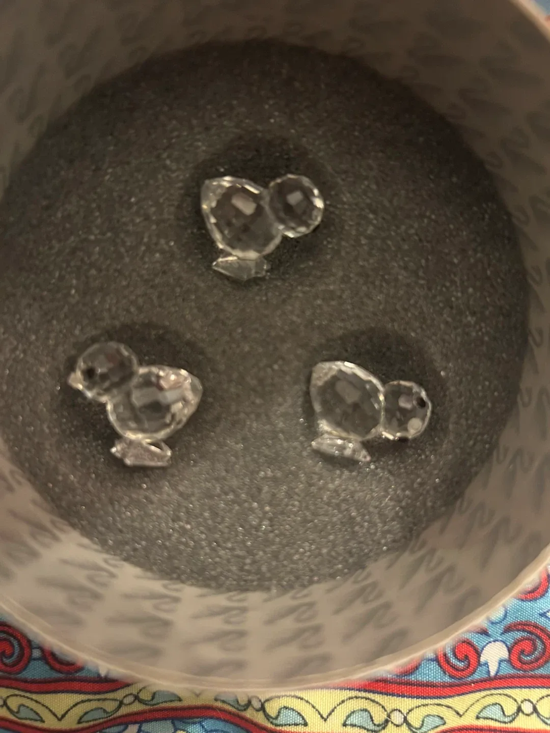 Swarovski 014824 figures. 3 Chicks image indicator(6)