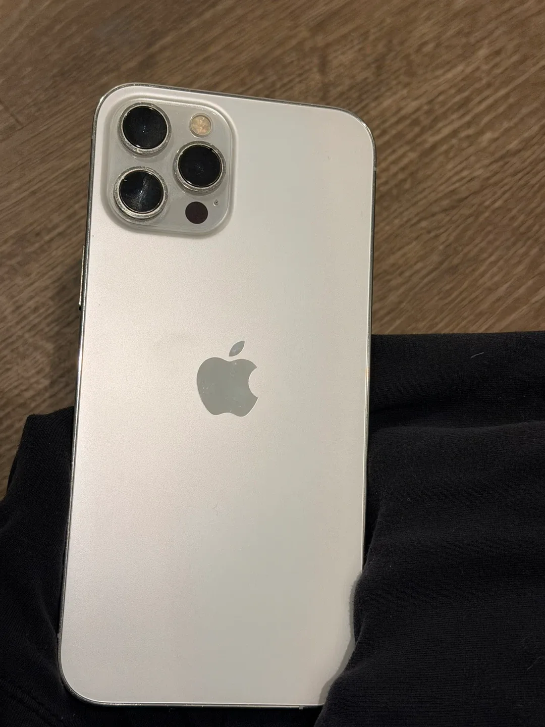 iPhone 12 Pro Max 128GB UNLOCKED image indicator(3)