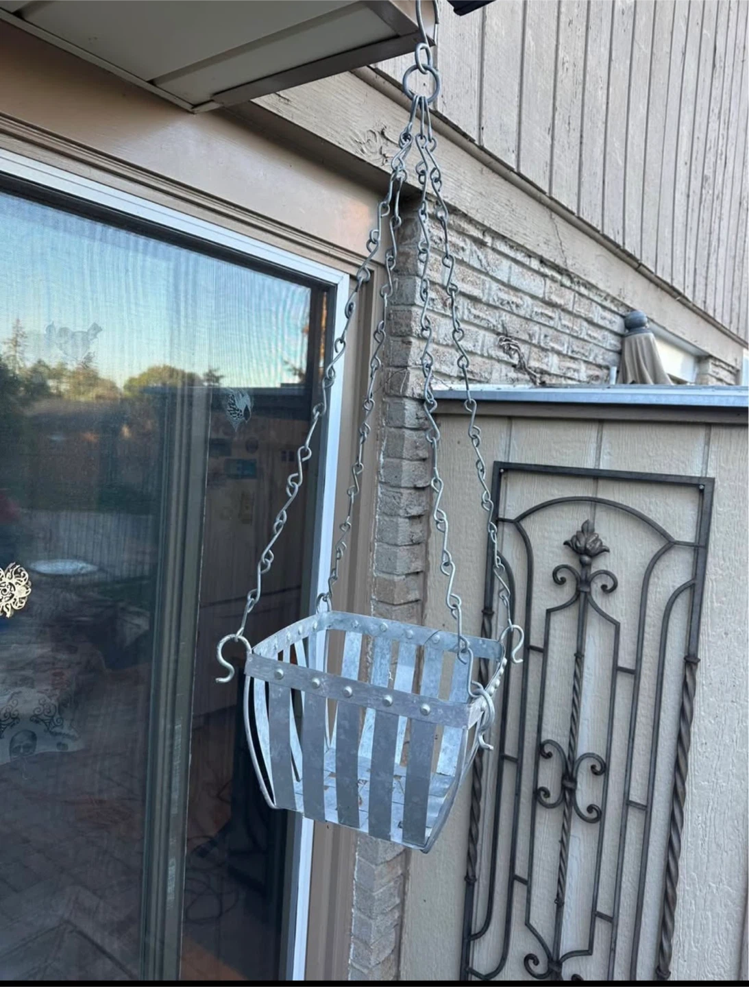 Metal Hanging Planter Basket