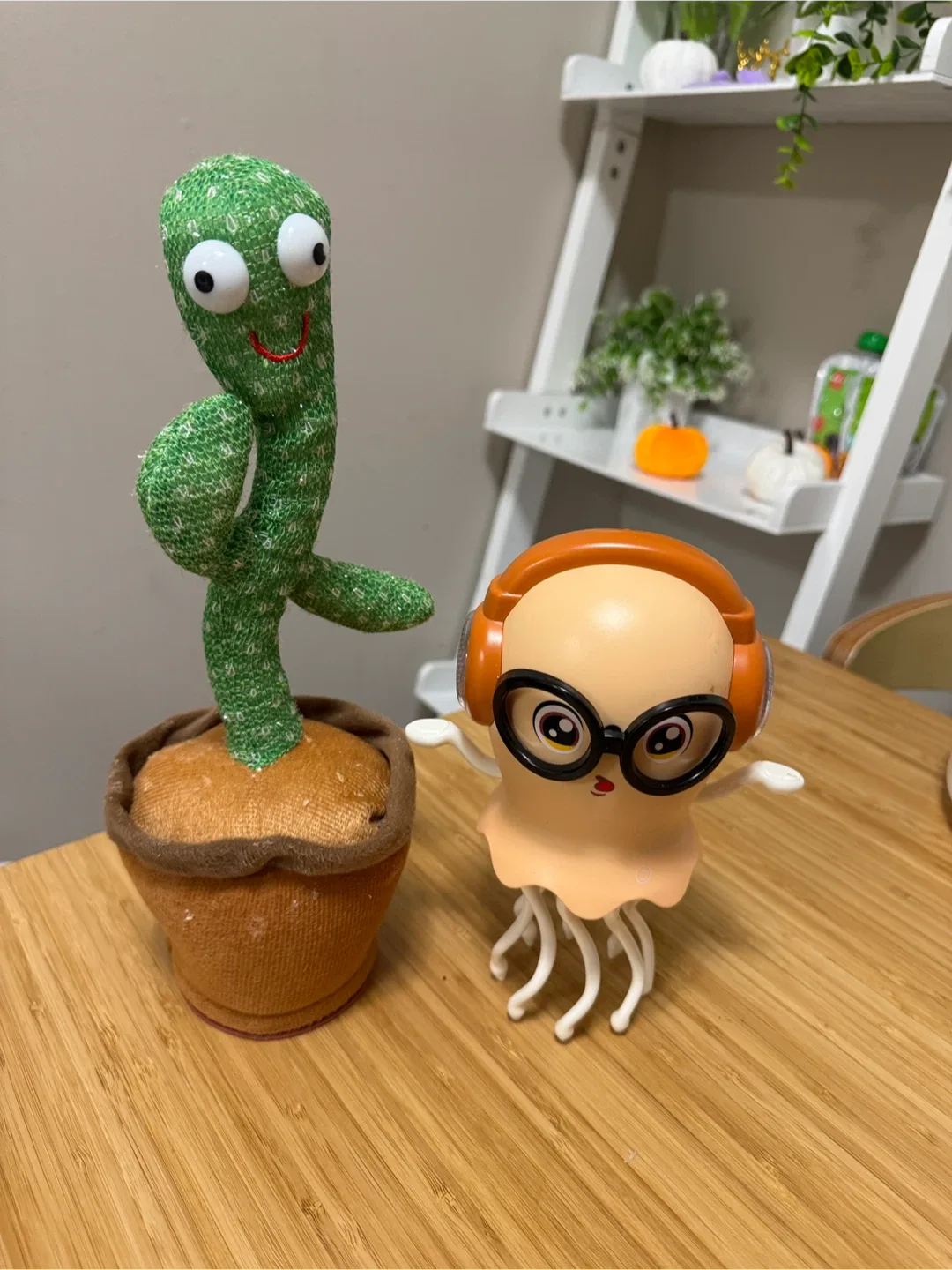 Dancing Cactus & Jellyfish Toy image indicator(2)