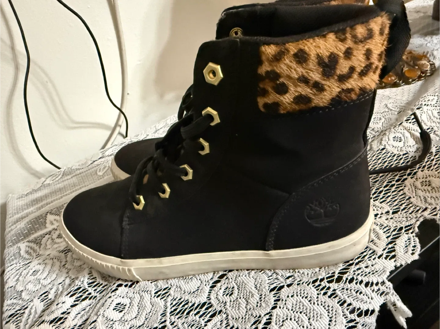 Timberland Black Boots with Leopard Print image indicator(3)