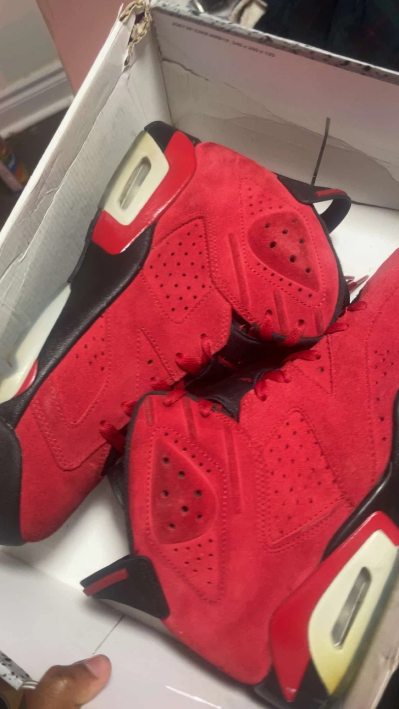 Nike Air Jordan 6 toro bravo