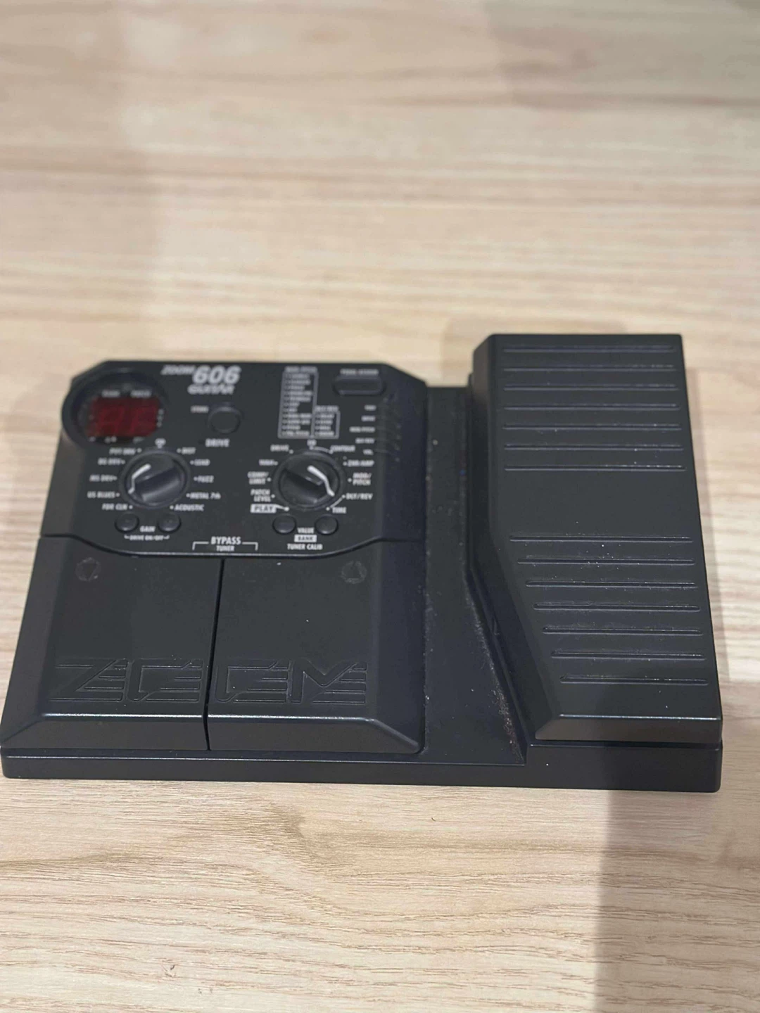 Zoom 606 Guitar Multi Effects Pedal - photo 3