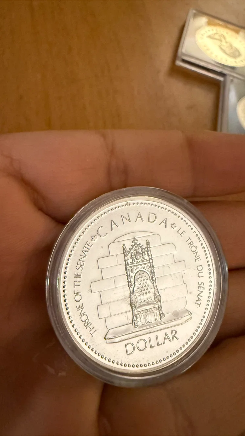 1977 Canadian 50% silver Dollar Coin 🥕 image indicator(2)