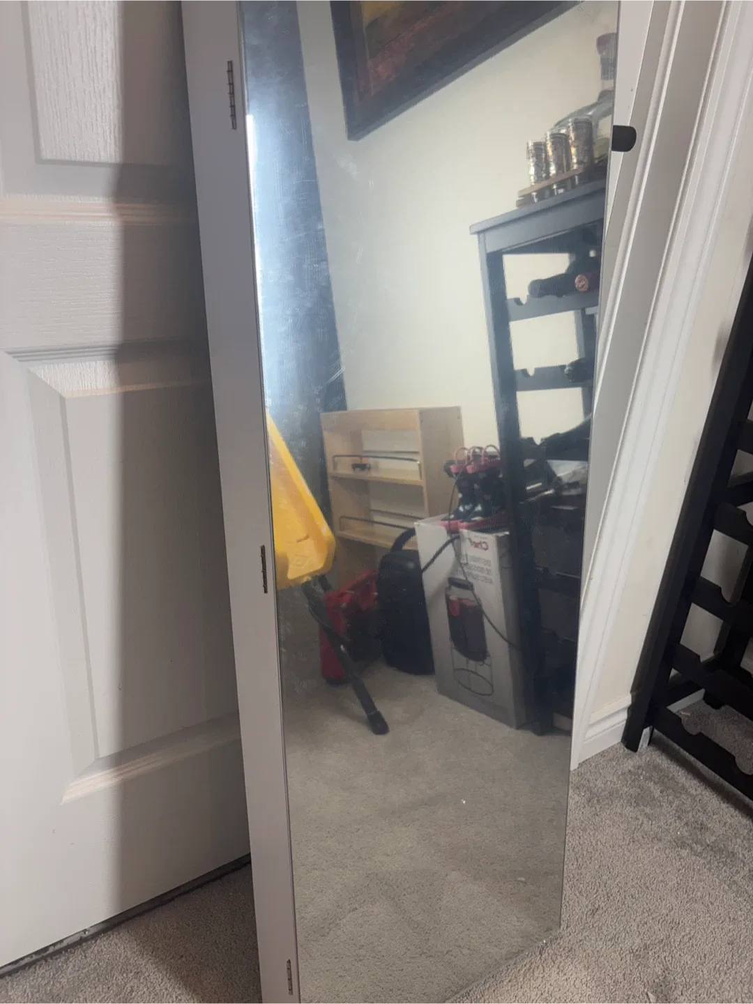 Over-the-Door Mirrored Jewellery Cabinet image indicator(5)