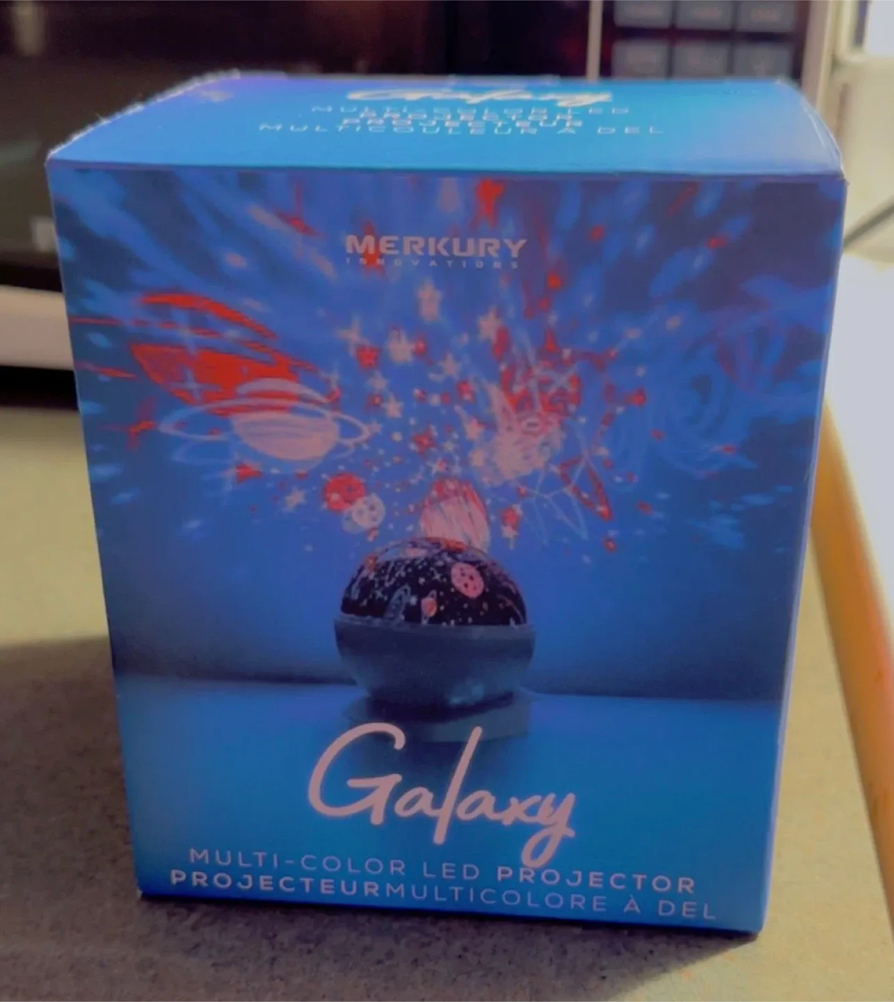 Merkury Innovations Galaxy Multi-Color LED Projector image indicator(2)