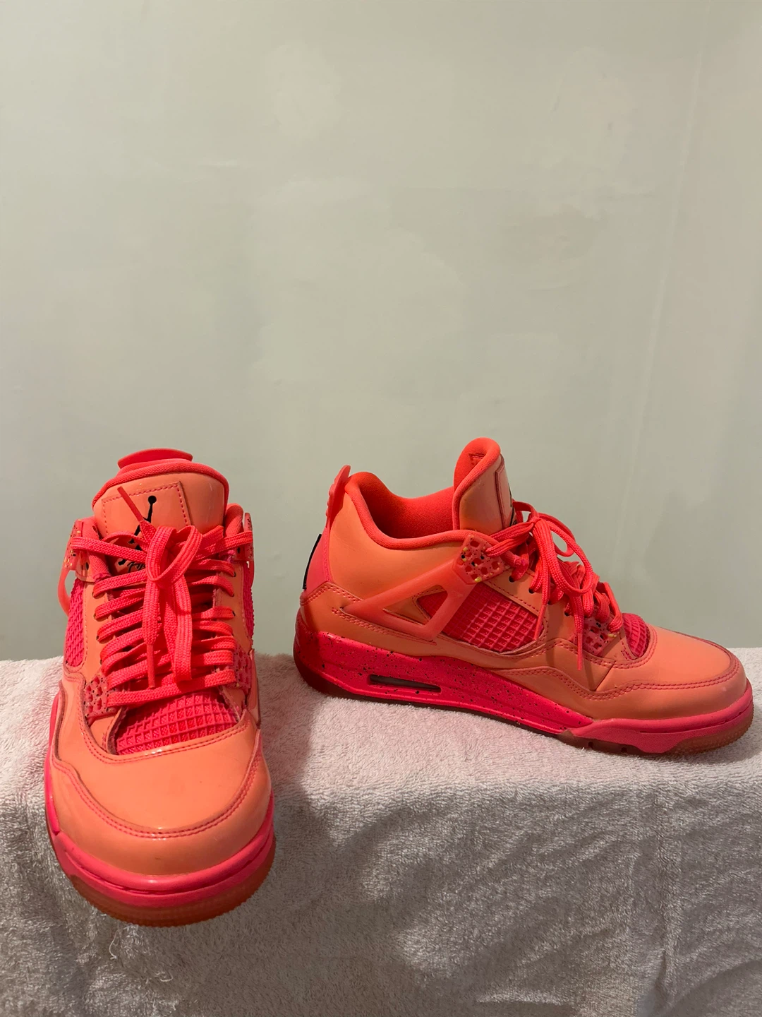 Nike Air Jordan 4 Retro Hot Lava