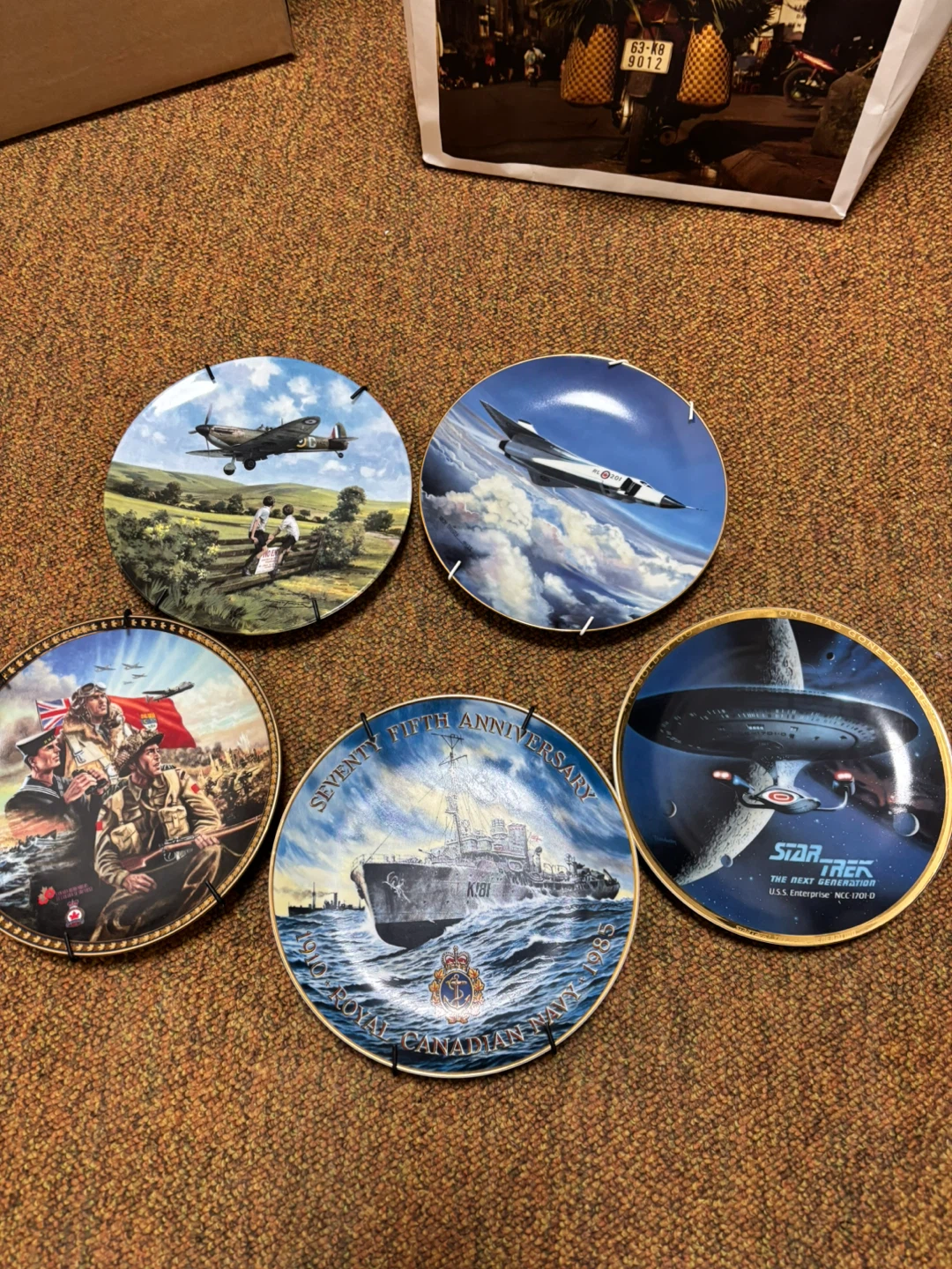 Collectible Decorative Plates - Royal Canadian Navy, Star Trek