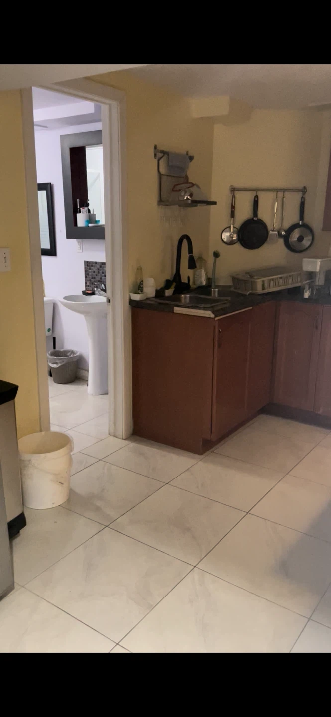 One private rooom in 2 bedroom basement - photo 5