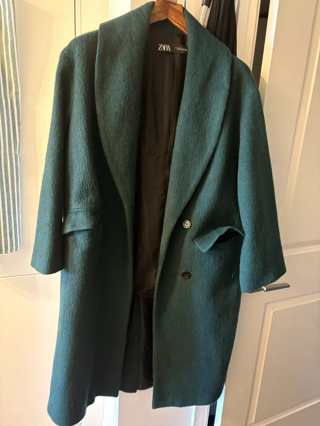 Green is hot! Zara Green Wool Blend Coat - Size L