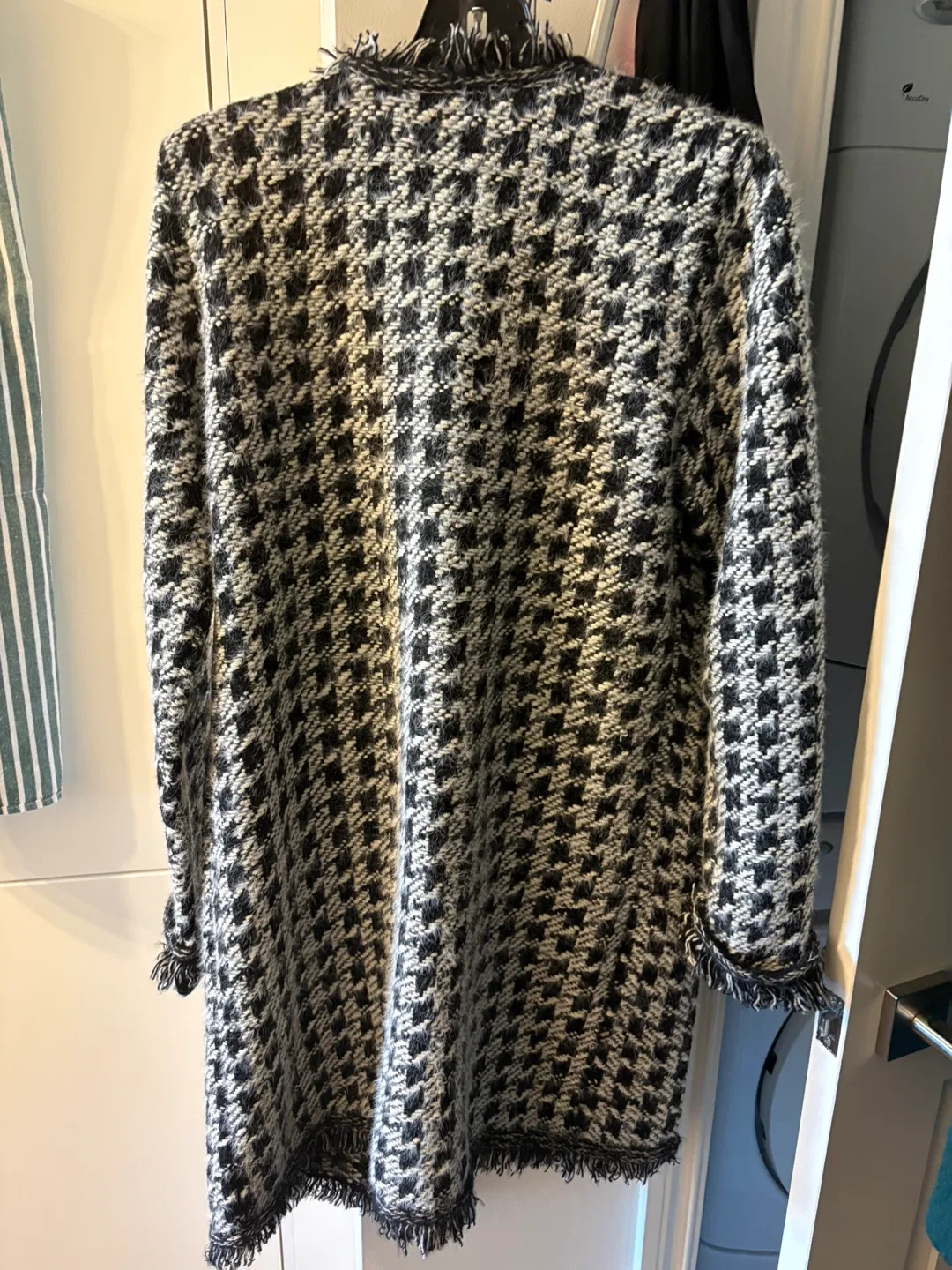 Zara Houndstooth Knit Cardigan - Size XL-fits M-L image indicator(2)