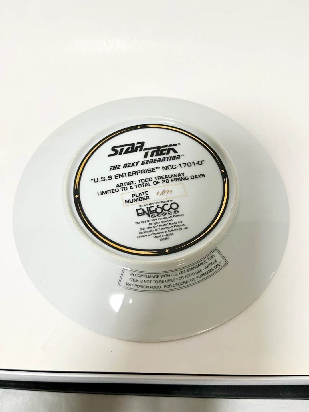 Star Trek: The Next Generation Plate - photo 2