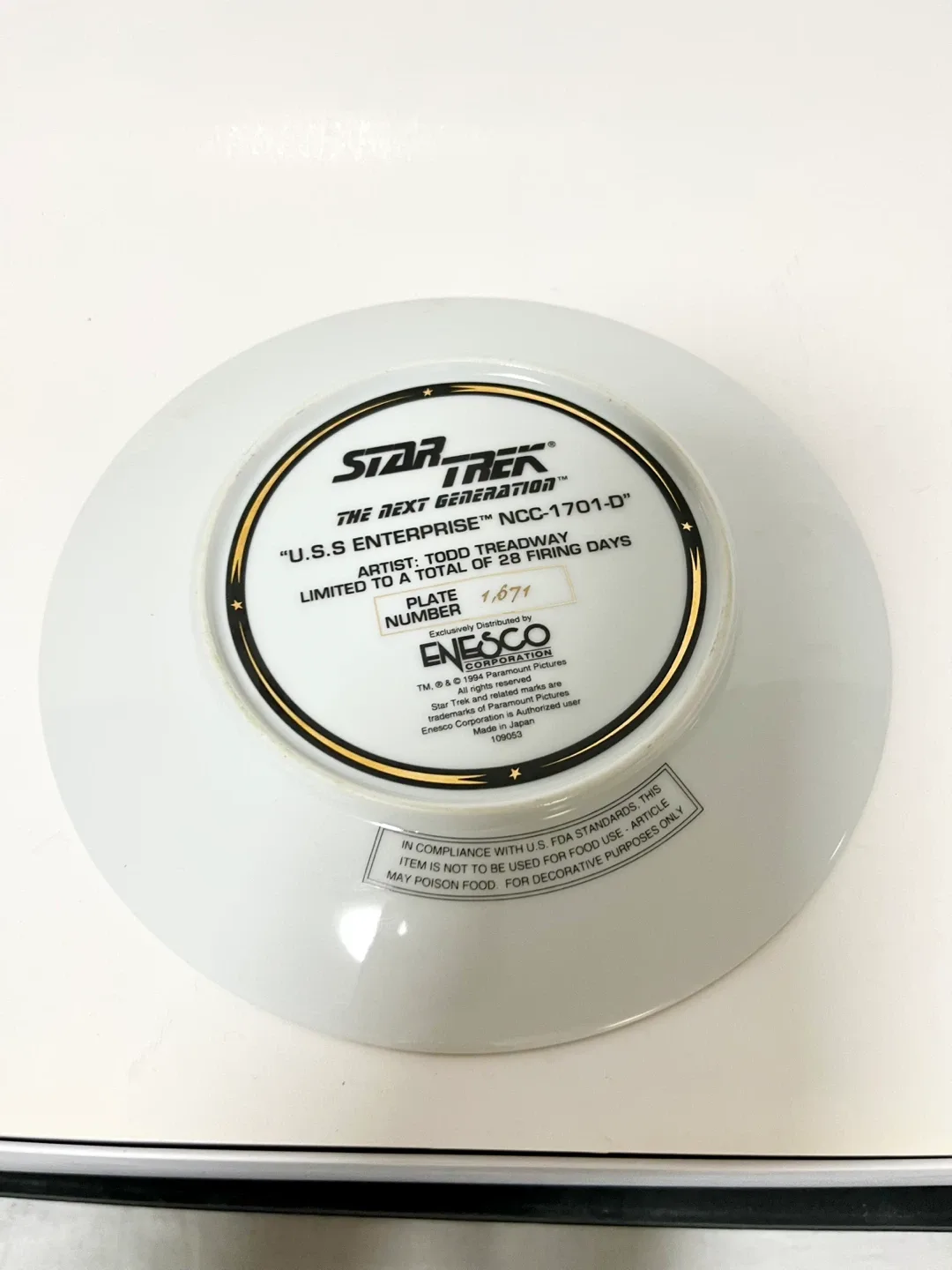 Star Trek: The Next Generation Plate image indicator(2)