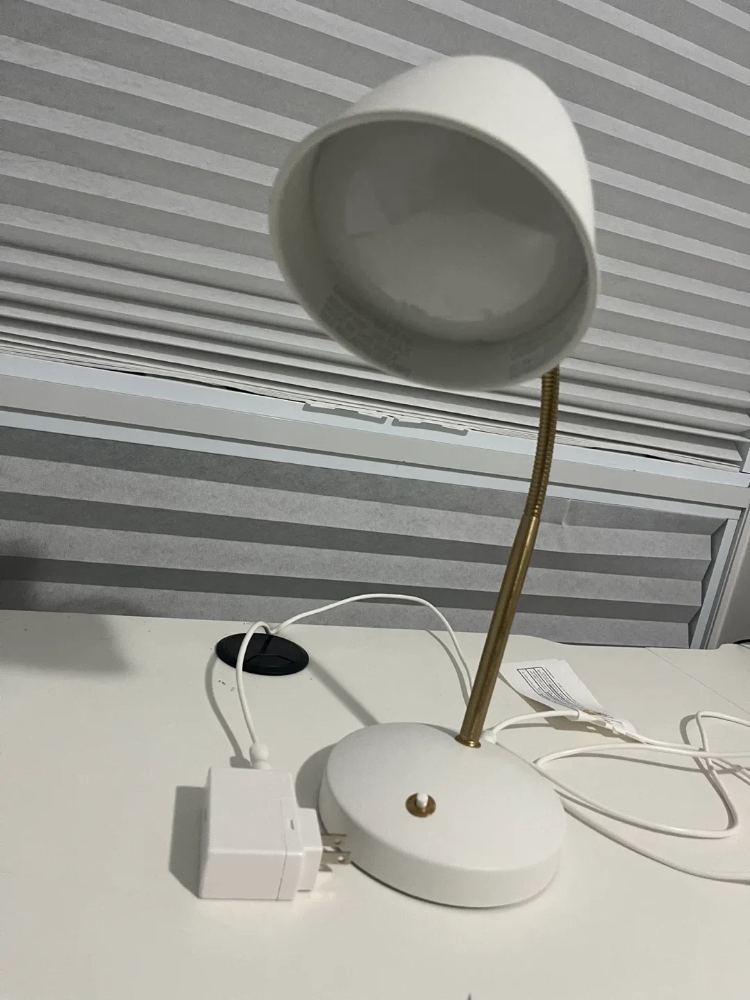 White Desk Lamp image indicator(2)